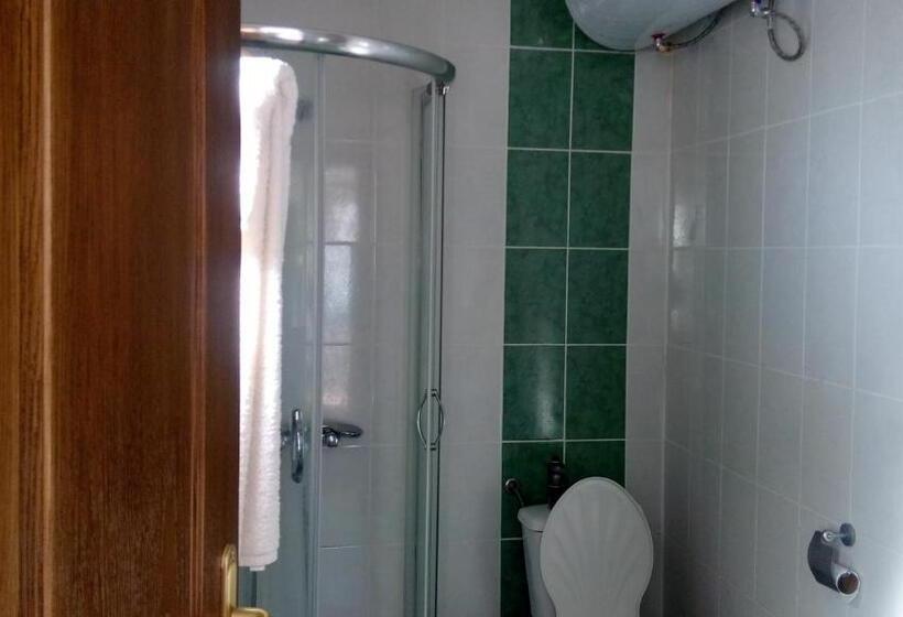 غرفة ديلوكس سرير كينج, Bobekova Kashta