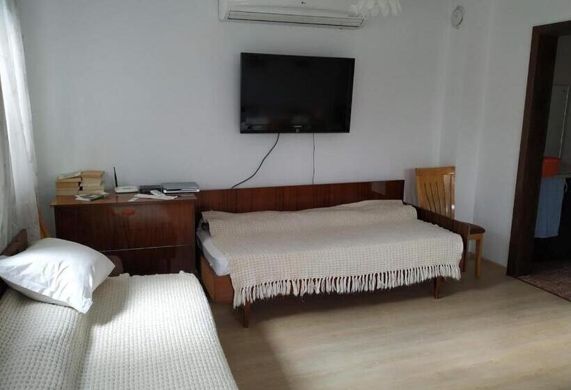 غرفة قياسية مطلّة علي الحديقة, Bobekova Kashta