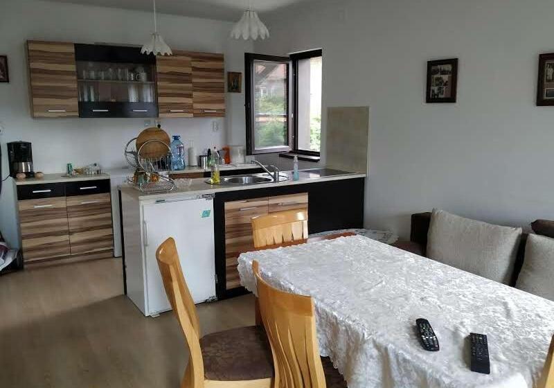 غرفة قياسية مطلّة علي الحديقة, Bobekova Kashta