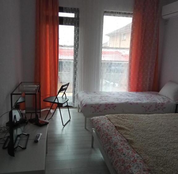 غرفة قياسية, Bobekova Kashta