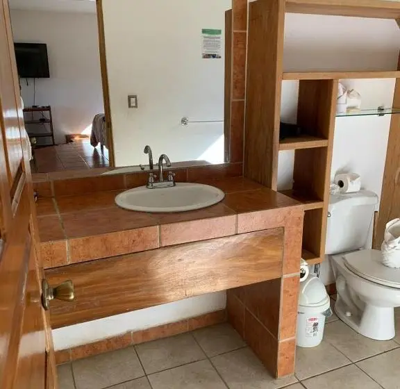 スタンダード4人部屋, Villas Playa Hermosa Beach