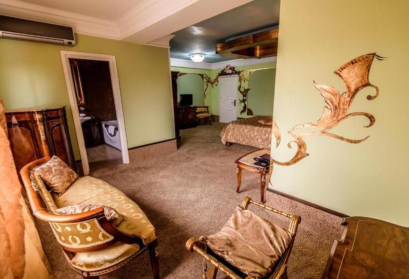 חדר דלוקס, Pensiunea Paradis