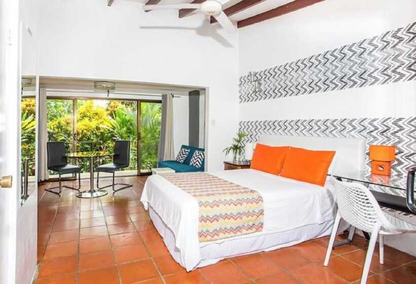 Студио Стандарт Вид на Бассейн, Tico Tico Villas   Adult Only