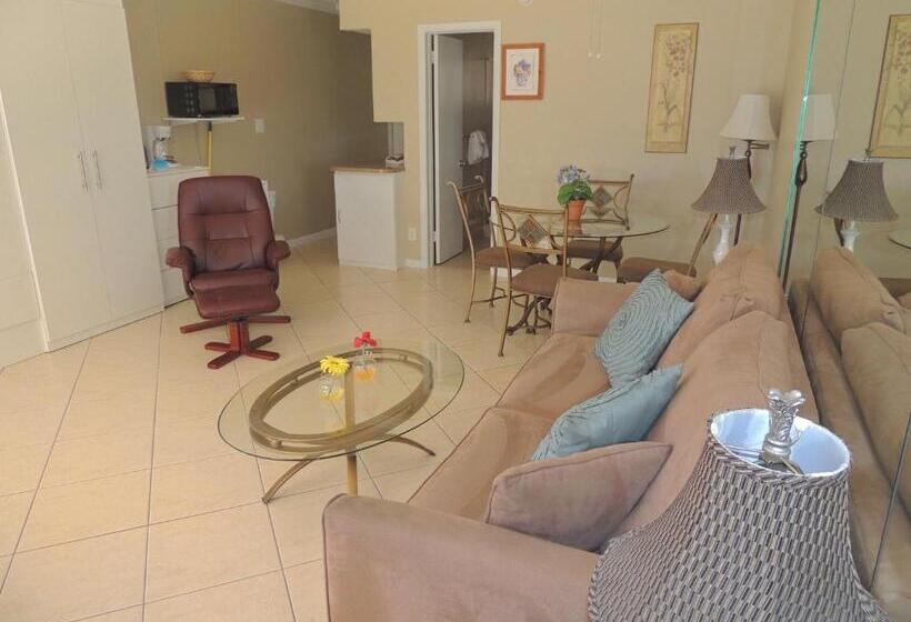 Студио Стандарт с Видом, Aqua Mar Condos