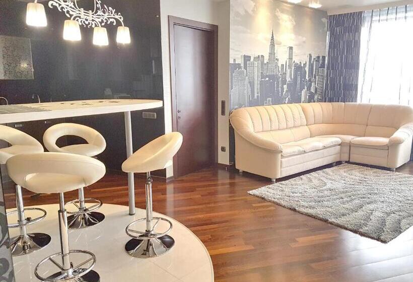 2 Bedrooms Apartment River View, Best Apartments In Most City, River View