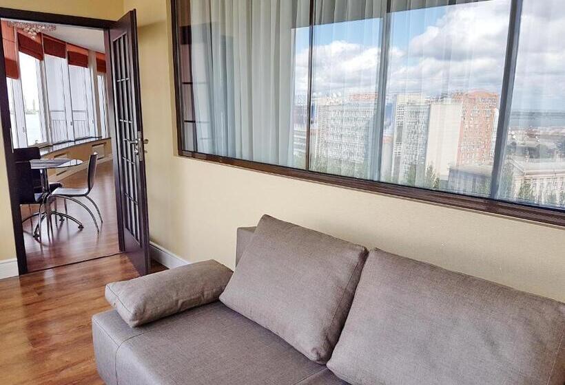 آپارتمان 2 خوابه, Best Apartments In Most City, River View