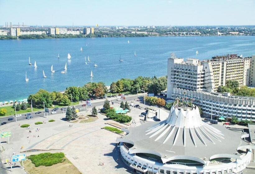 1 Bedroom Penthouse Apartment, Best Apartments In Most City, River View