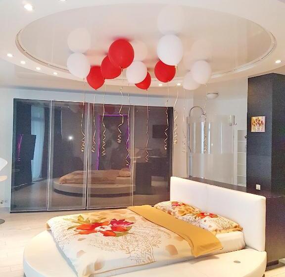 1 Bedroom Penthouse Apartment, Best Apartments In Most City, River View