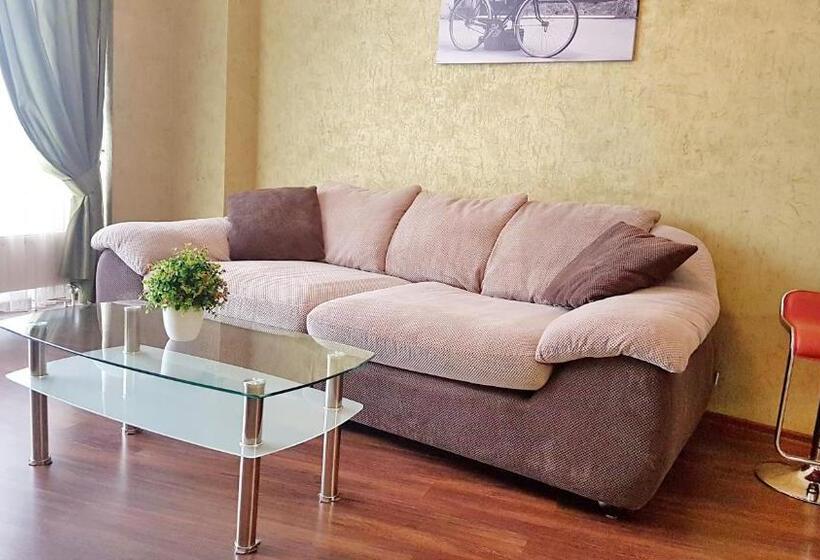 1 Bedroom Apartment River View, Best Apartments In Most City, River View