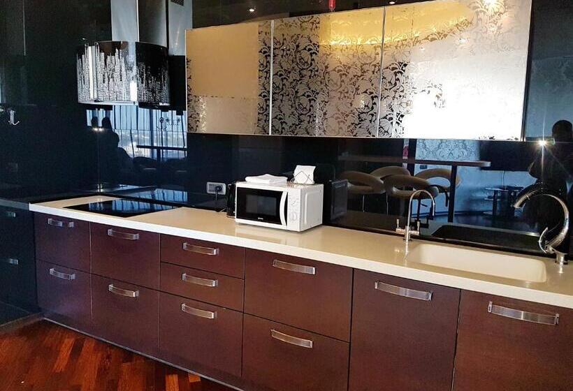 2 Bedrooms Apartment River View, Best Apartments In Most City, River View