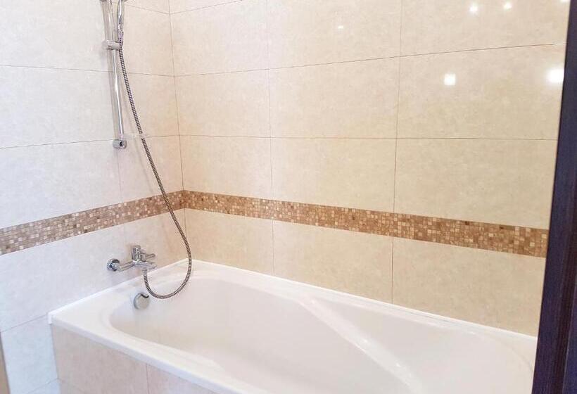 آپارتمان 2 خوابه, Best Apartments In Most City, River View