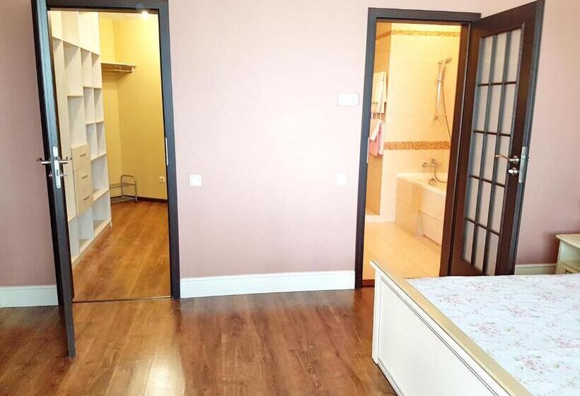 آپارتمان 2 خوابه, Best Apartments In Most City, River View