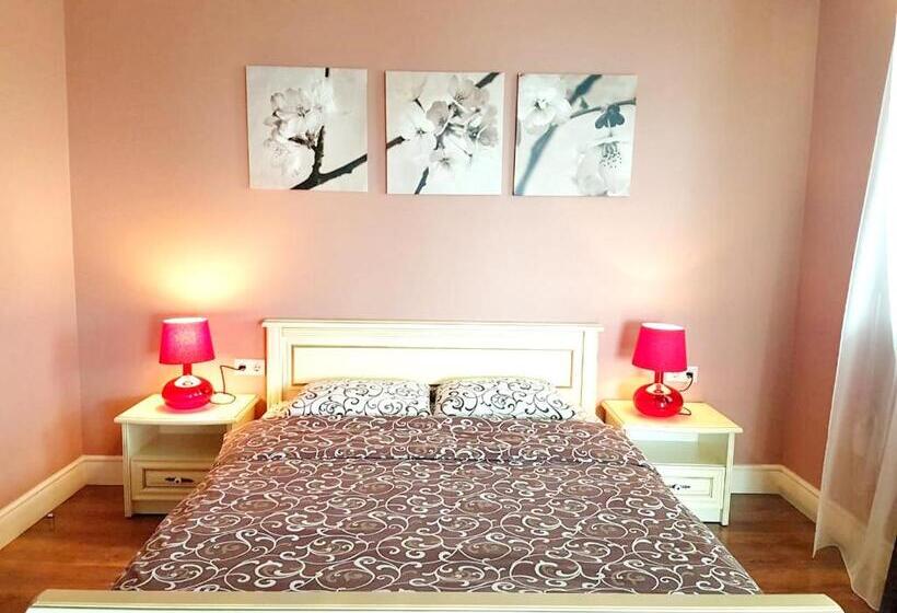 آپارتمان 2 خوابه, Best Apartments In Most City, River View