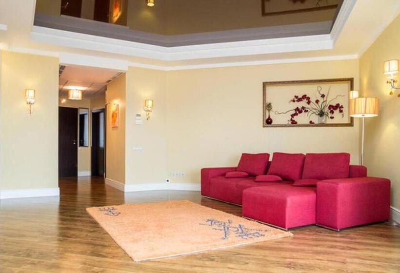 آپارتمان 2 خوابه, Best Apartments In Most City, River View