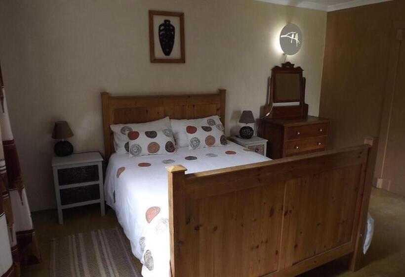 غرفة قياسية, Brambleberry Farm