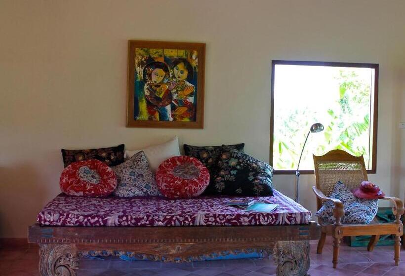 וילה בת חדר שינה 1, Bebek Biru