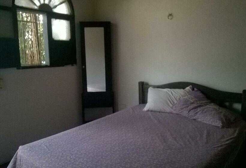 スタンダードルーム, El Garaje Hostal