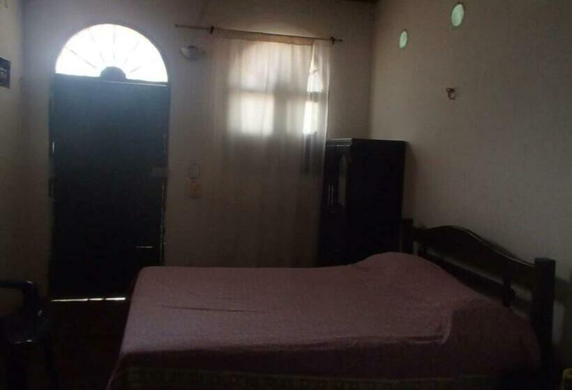 スタンダードルーム, El Garaje Hostal