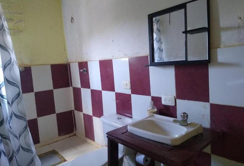 バルコニー付き１ベッドルームアパートメント, El Garaje Hostal