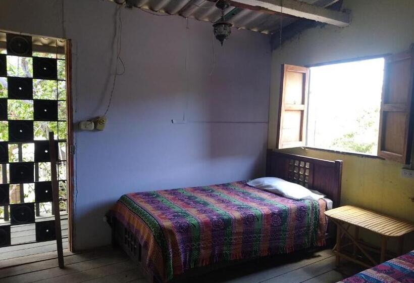 バルコニー付き１ベッドルームアパートメント, El Garaje Hostal