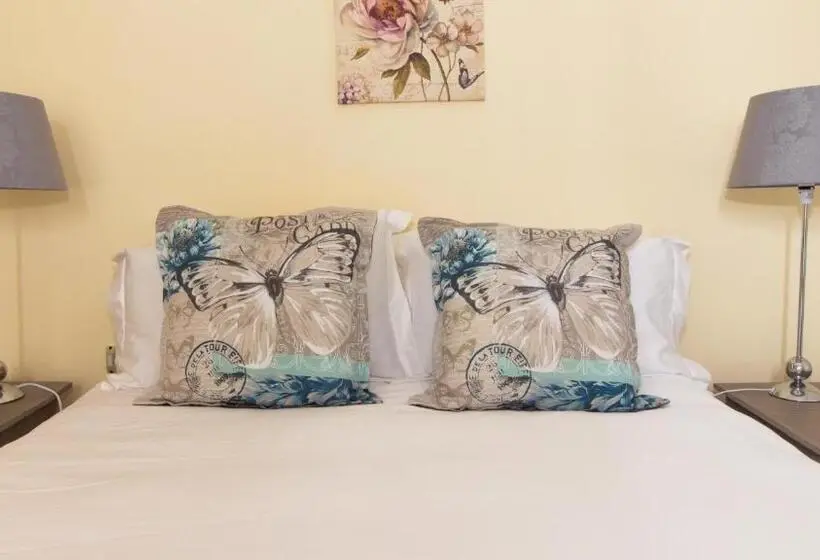 ２ベッドルームハウス, Lavender Lane