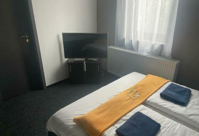 1 Sovrums Lägenhet, 4 Hálószobás Pihenj Meg Vendégház