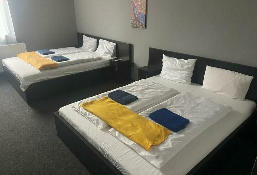 1 Sovrums Lägenhet, 4 Hálószobás Pihenj Meg Vendégház