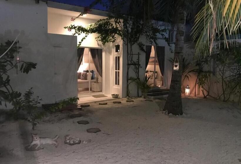 اتاق لوکس با چشمانداز دریا, Kahanbu Ocean View