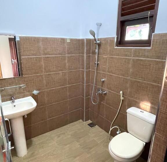 Номер Стандарт Вид на Бассейн, Shan Star Weligama