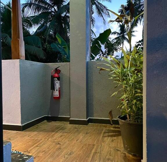 标准间带游泳池, Shan Star Weligama