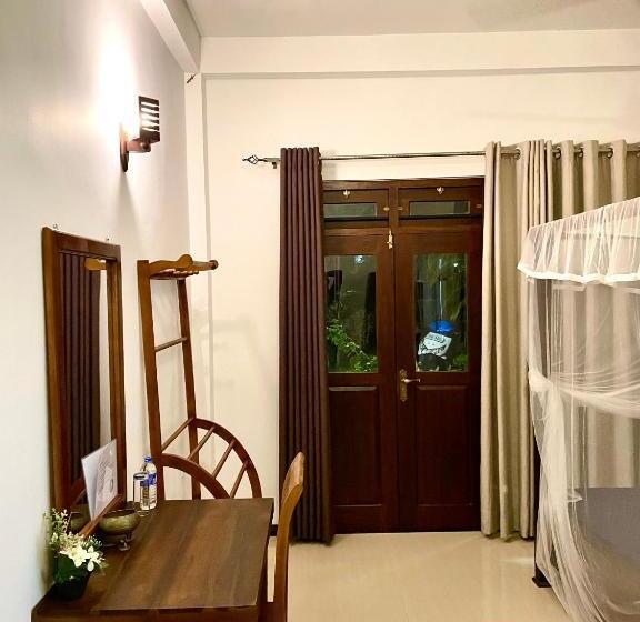 Трехместный Номер Стандарт Вид на Бассейн, Shan Star Weligama