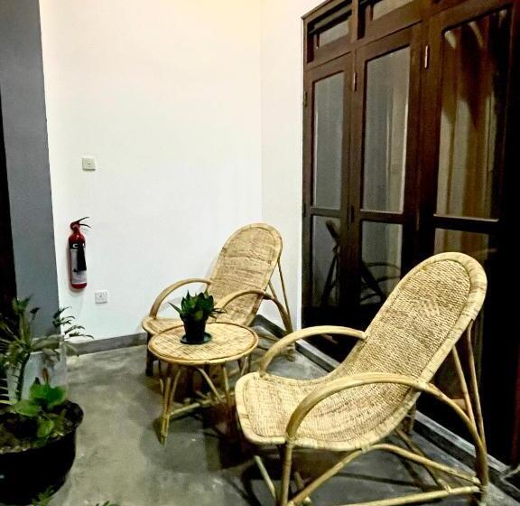 带泳池的标准三人间, Shan Star Weligama