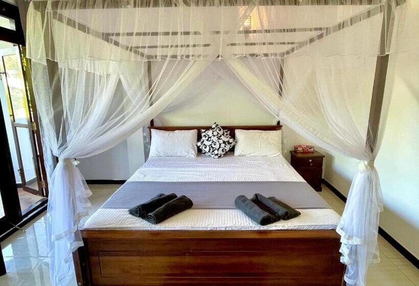 Номер Стандарт Вид на Бассейн, Shan Star Weligama