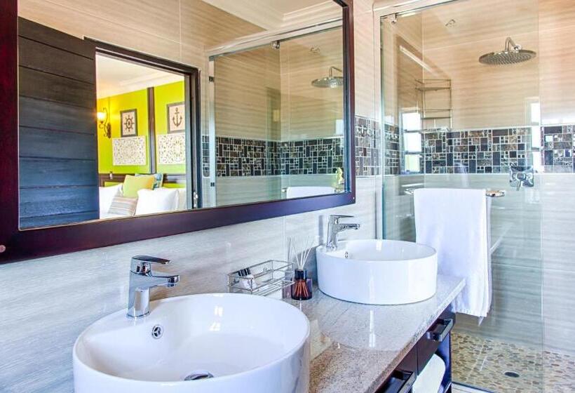 Номер Стандарт с Балконом, Victorian Guest House