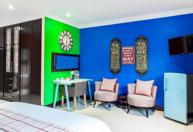 Номер Deluxe с Балконом, Victorian Guest House