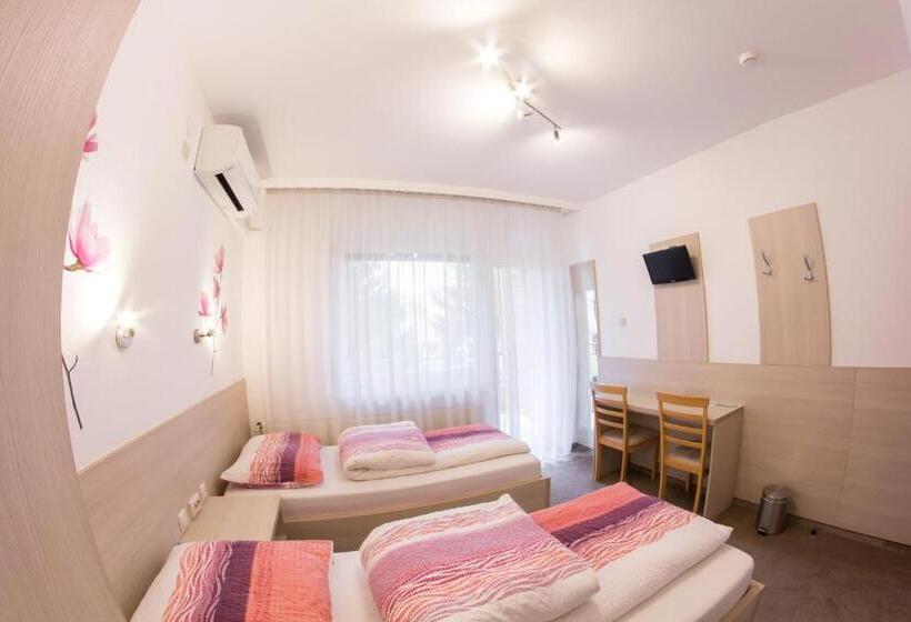 スタンダードルーム, Vándor Vendégház