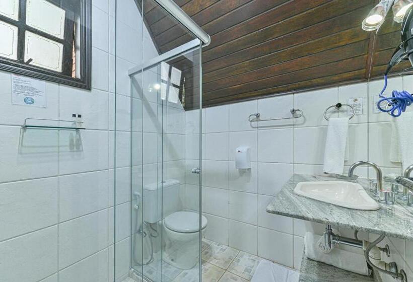 غرفة قياسية مزوَّدة بجاكوزي, Pousada Cantos E Contos