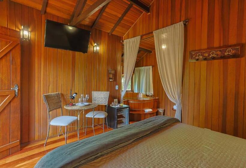 غرفة ديلوكس, Pousada Cantos E Contos