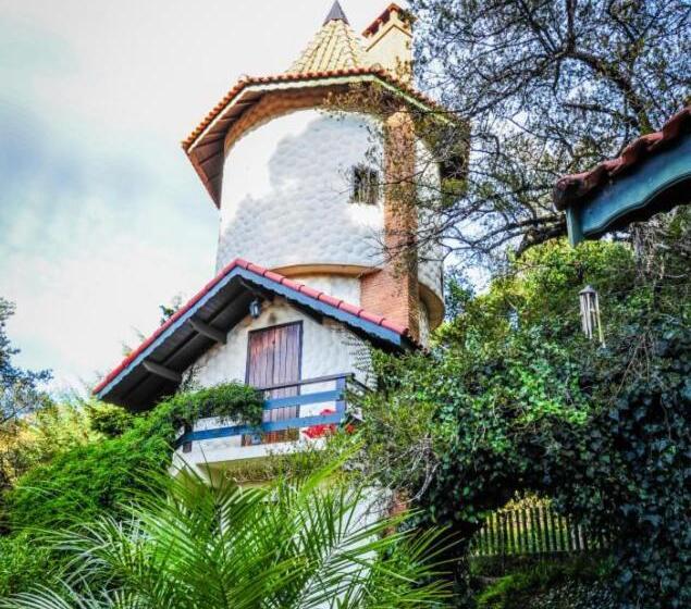 جناح, Pousada Cantos E Contos