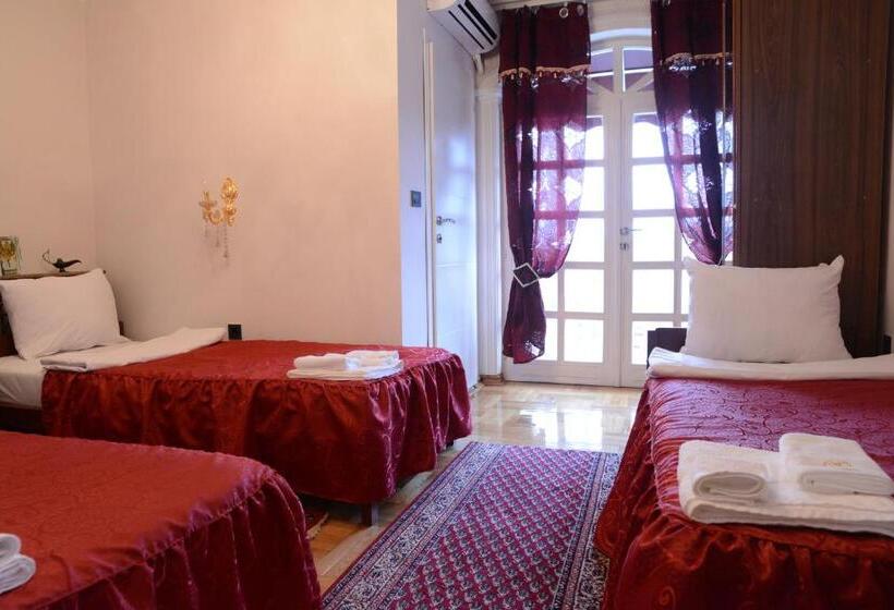 اتاق استاندارد سه نفره, Apartmani Vivaldi Niš