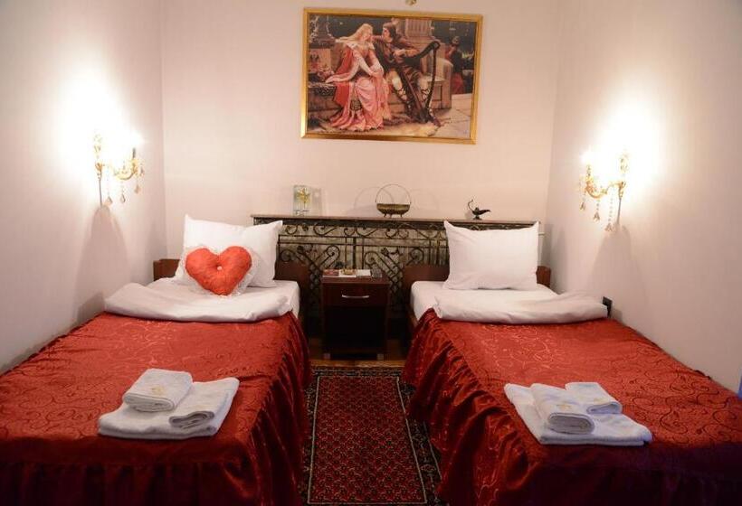 اتاق استاندارد سه نفره, Apartmani Vivaldi Niš