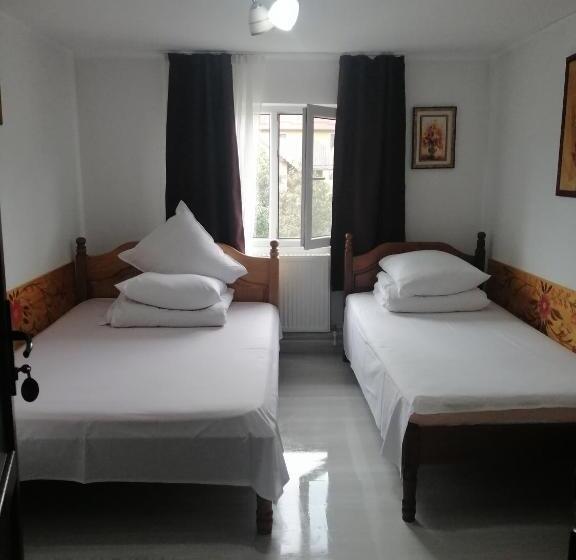 اتاق استاندارد سه نفره, Casa Nobilis