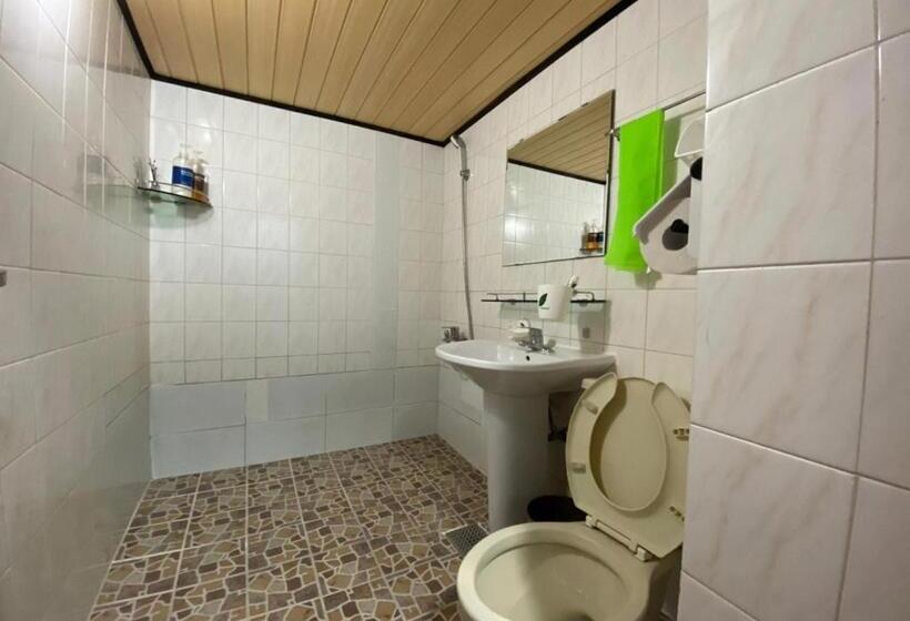 Quarto Triplo Standart, Gudeok Guesthouse