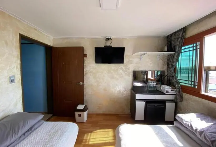 Standard Kolmen Hengen Huone, Gudeok Guesthouse