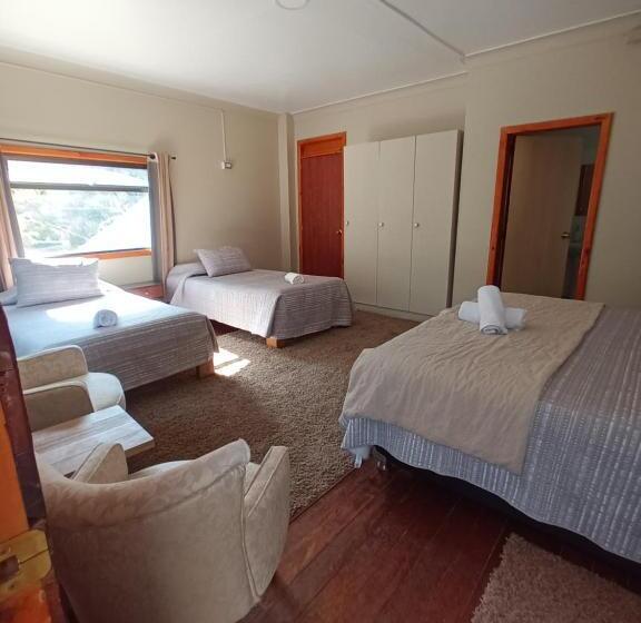 Четырехместный Номер Стандарт, Hostal Los Peñones