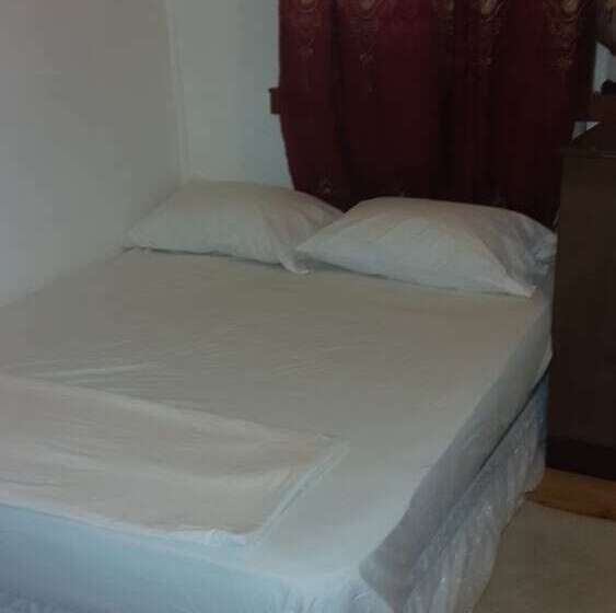 اتاق استاندارد, Julian Guest House