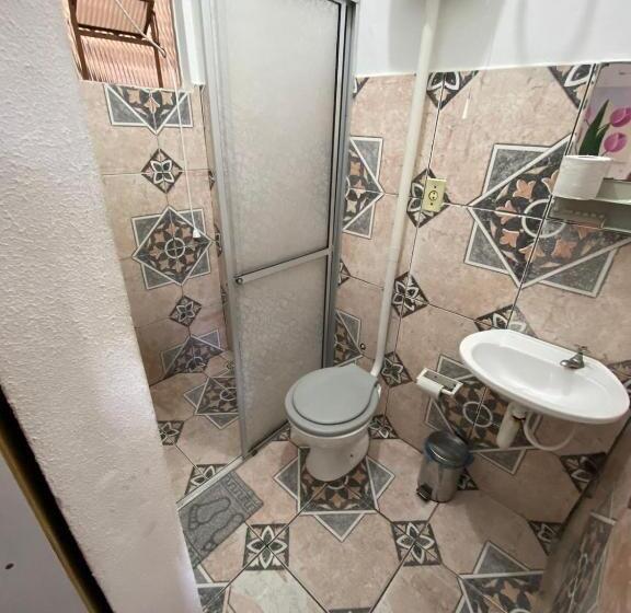 غرفة إقتصادية ثلاثية, Pousada Canoas