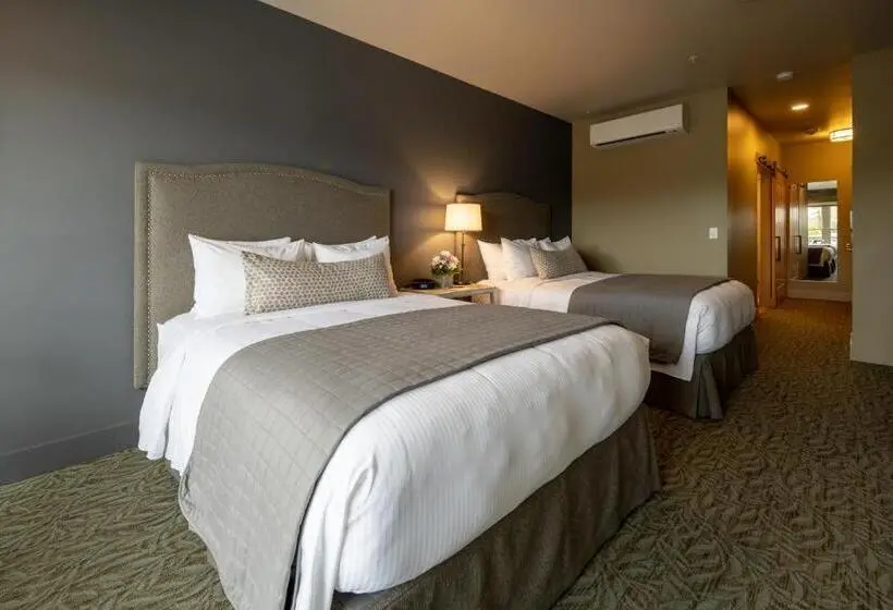 身障者適用クイーンサイズベッドルーム, Inn At Lynden