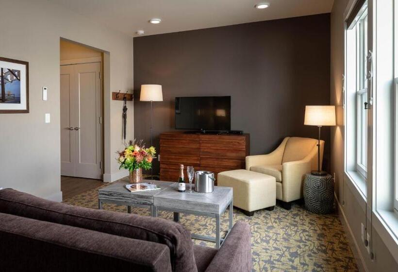 带大床的复式套间, Inn At Lynden