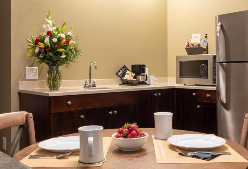 Люкс Повышенной Комфортности, Inn At Lynden
